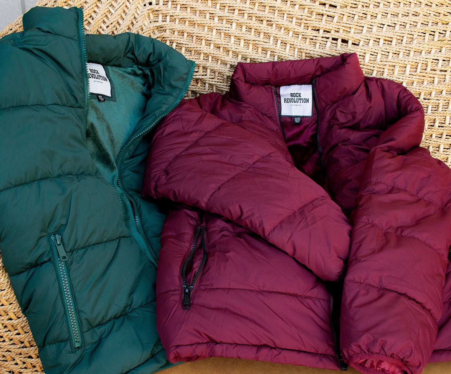 Warme Winter-Mäntel für Männer in verschiedenen Farben und Größen - Bulk Case von 12 Winterjacken