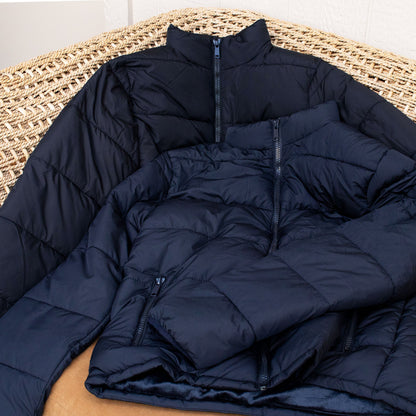 Warme Winter-Mäntel für Männer in verschiedenen Farben und Größen - Bulk Case von 12 Winterjacken