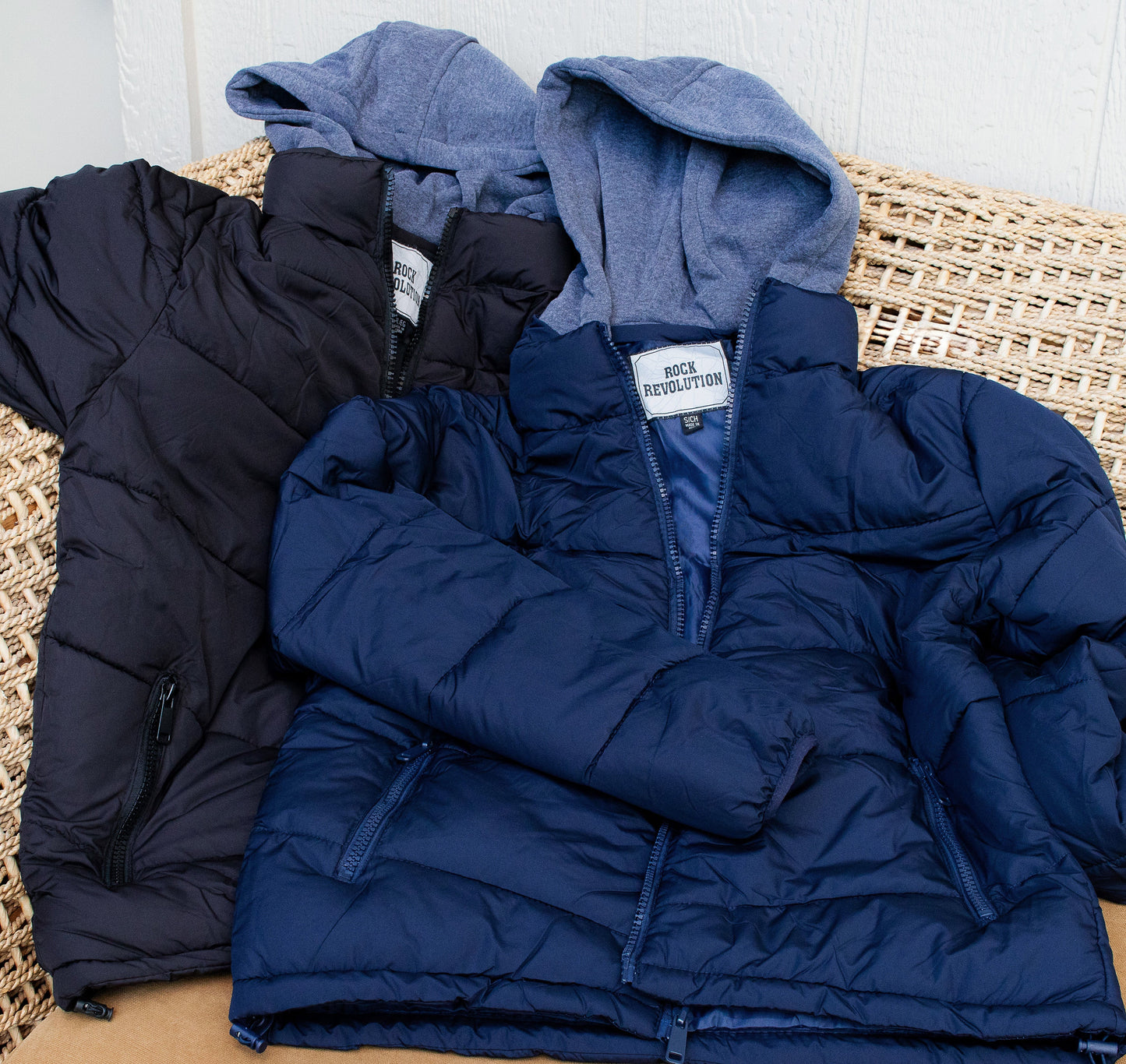 Herren Hooded Warm Winter Wholesale Coats in verschiedenen Farben und Größen - Bulk Case von 12 Winter Jacken