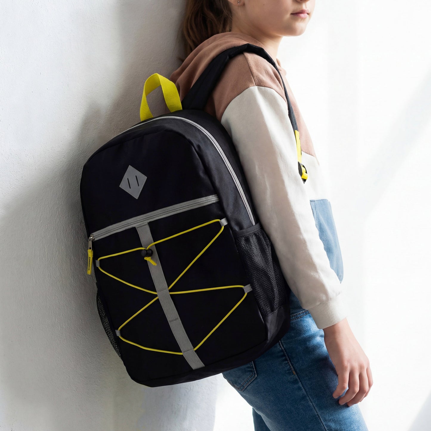 12 Wholesale 17 'Bungee Rucksack in 6 Farben & 12 Bulk School Supply Kits Ihrer Wahl